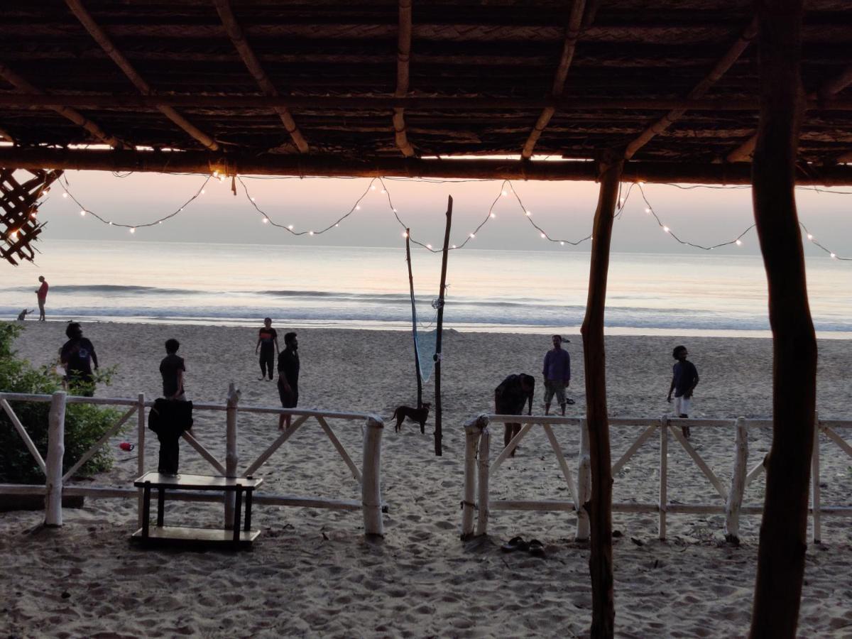 Surya Beach Café&Stay Gokarna  Extérieur photo