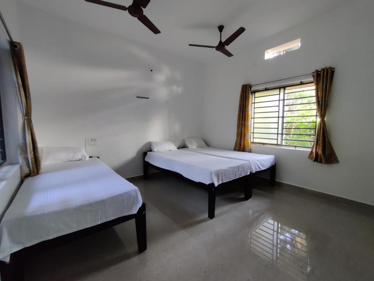 Surya Beach Café&Stay Gokarna  Extérieur photo